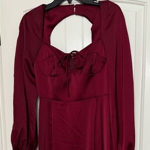 NWT WAYF Elegant Burgundy Long Sleeve Dress